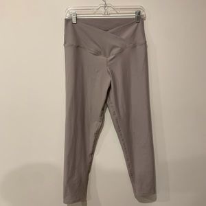 Evolution And Creation  V Front Yoga Leggings in Mauve/taupe